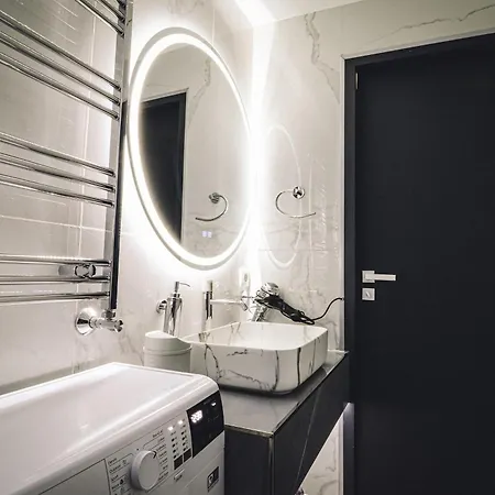 The Oasis - Retro Modern Vogue