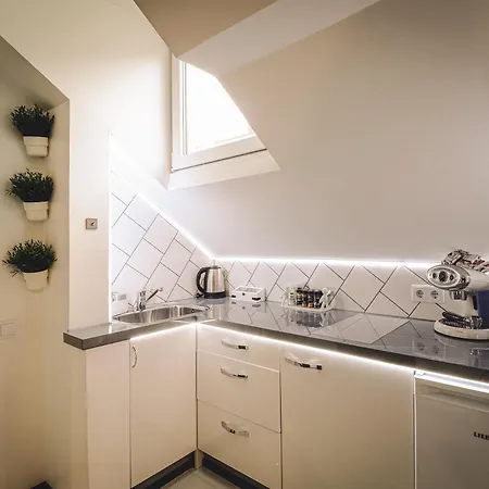 Apartman The Oasis - Retro Modern Vogue