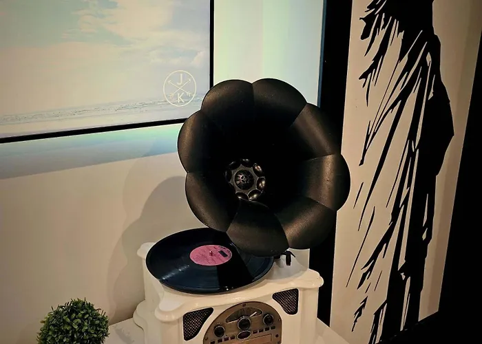 The Oasis - Retro Modern Vogue * Рига