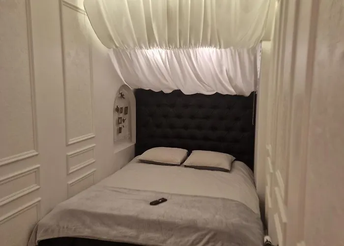 The Oasis - Retro Modern Vogue Апартаменты *